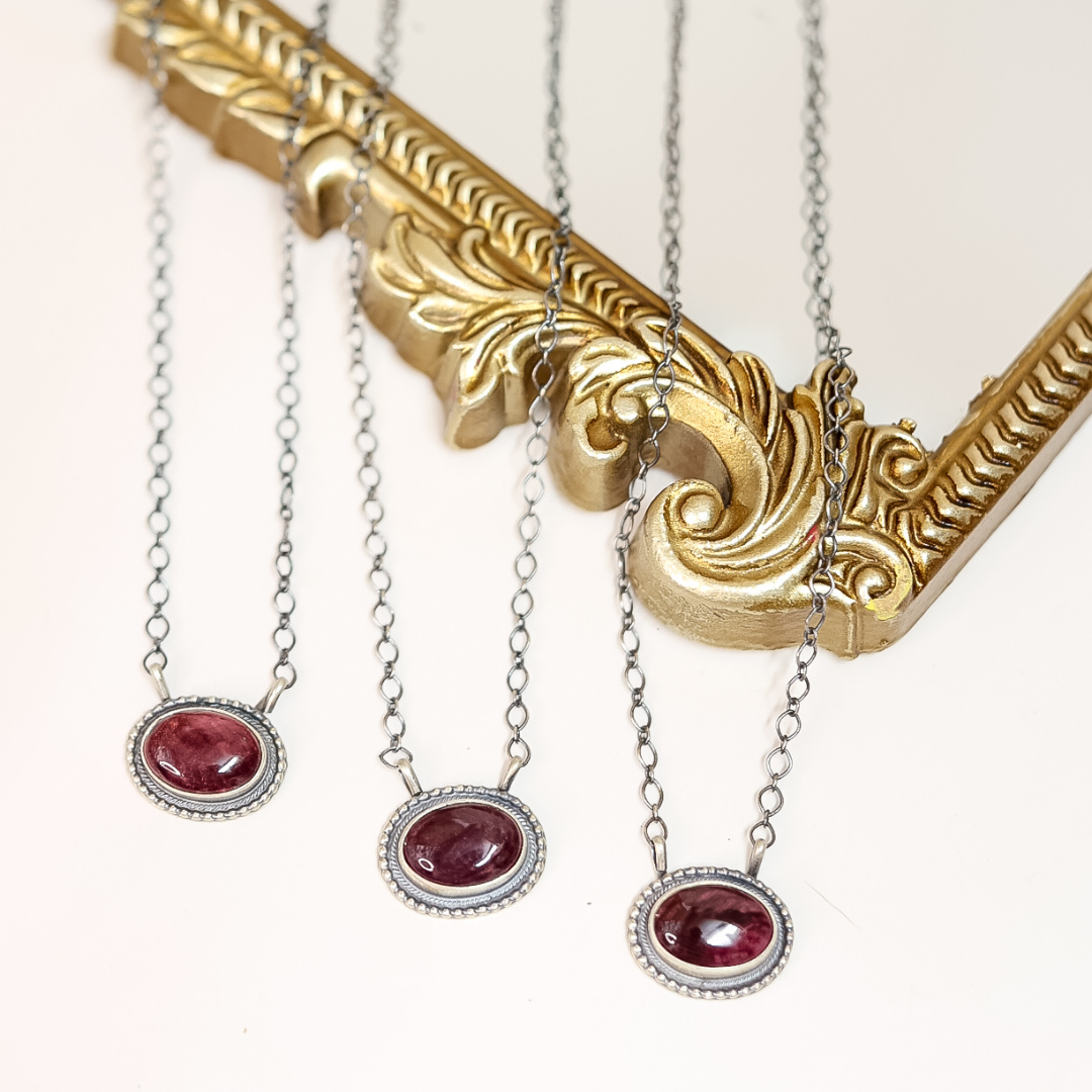 Antionette Martinez | Navajo Handmade Sterling Silver Purple Spiny Oyster Oval Necklace